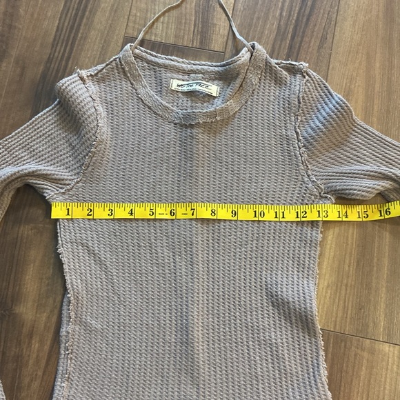 BNWOT We the Free - thermal top - Picture 7 of 9